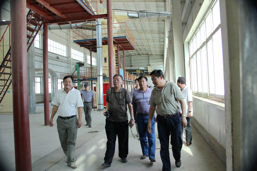 國(guó)家棉花協(xié)會(huì)副會(huì)長(zhǎng)史建偉等領(lǐng)導(dǎo)來(lái)公司調(diào)研金塔、瓜州、敦煌棉花市場(chǎng)