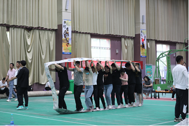 展風(fēng)采 強(qiáng)體魄 助振興 —— 敦煌種業(yè)在市屬?lài)?guó)資國(guó)企“文旅杯”躍動(dòng)前行·逐夢(mèng)未來(lái)運(yùn)動(dòng)會(huì)上喜獲多項(xiàng)獎(jiǎng)